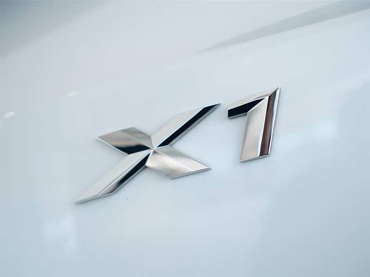 Фото 9 - BMW X1