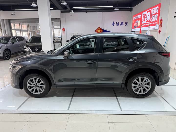 Фото 8 - Mazda CX-5