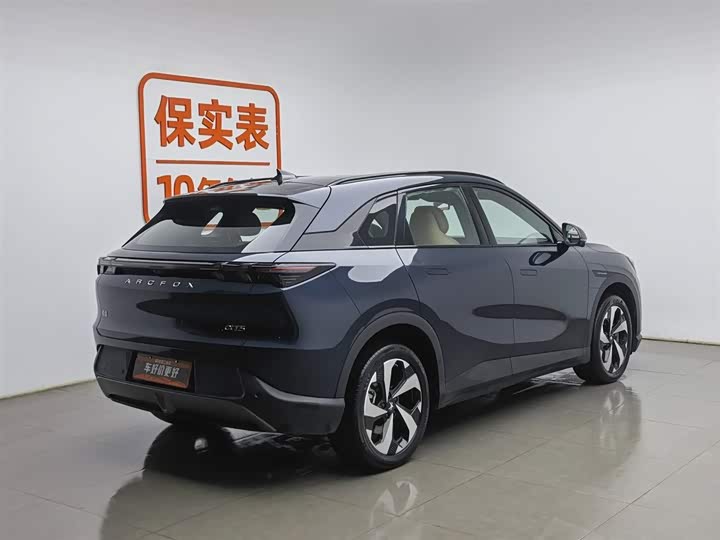Фото 2 - BAIC Arcfox Alpha T5