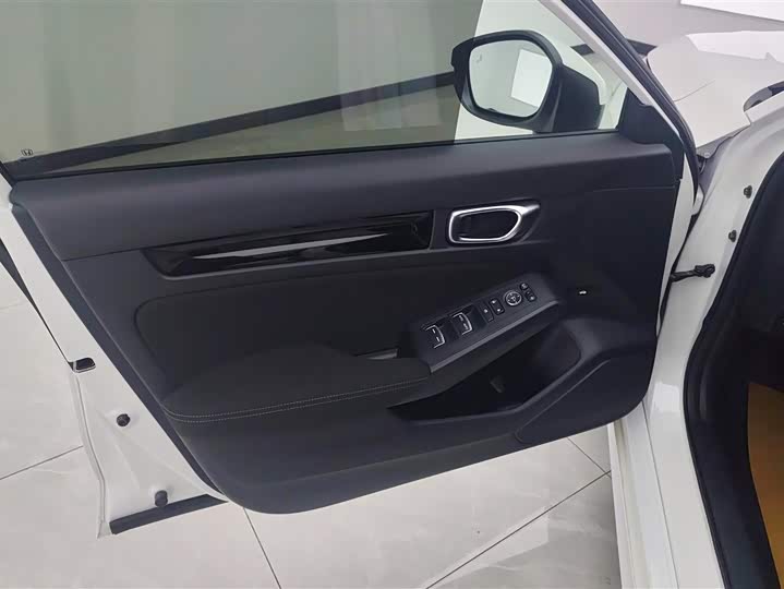 Фото 7 - Honda Civic