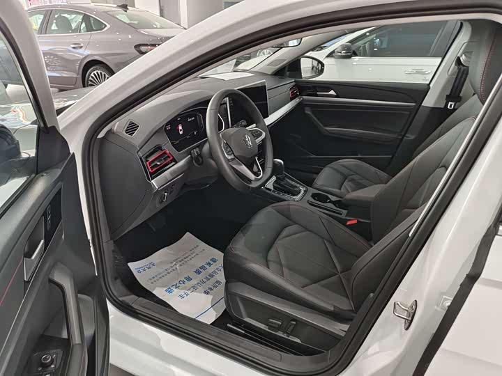 Фото 4 - Volkswagen Lavida