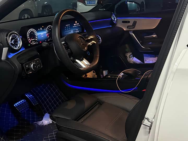 Фото 4 - Mercedes-Benz A-Class AMG