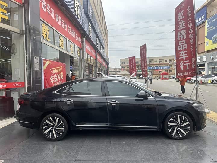 Фото 4 - Volkswagen Passat