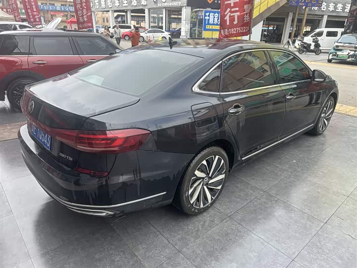 Фото 5 - Volkswagen Passat