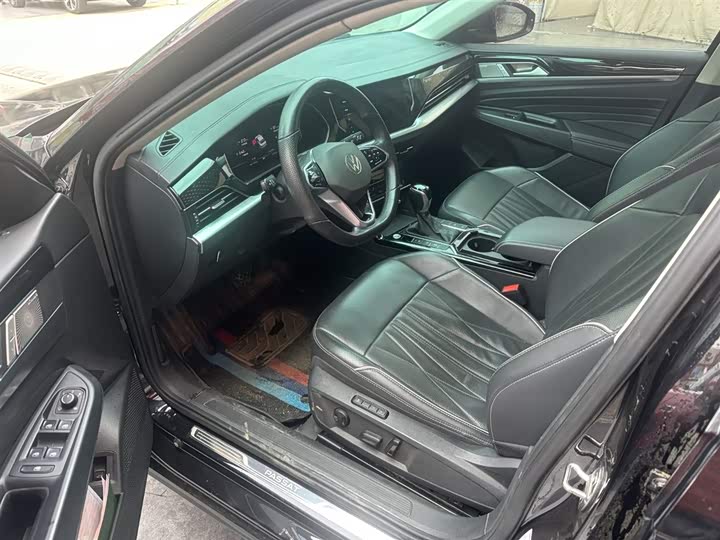 Фото 8 - Volkswagen Passat