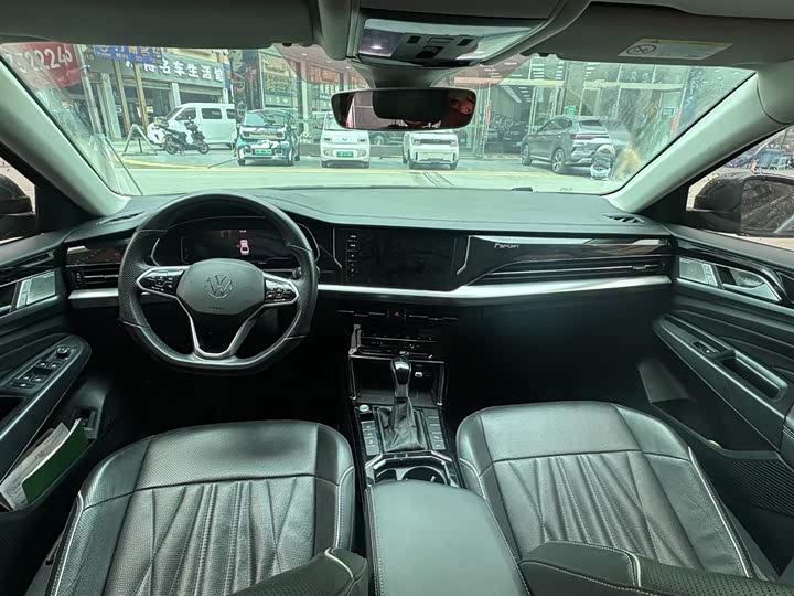 Фото 9 - Volkswagen Passat