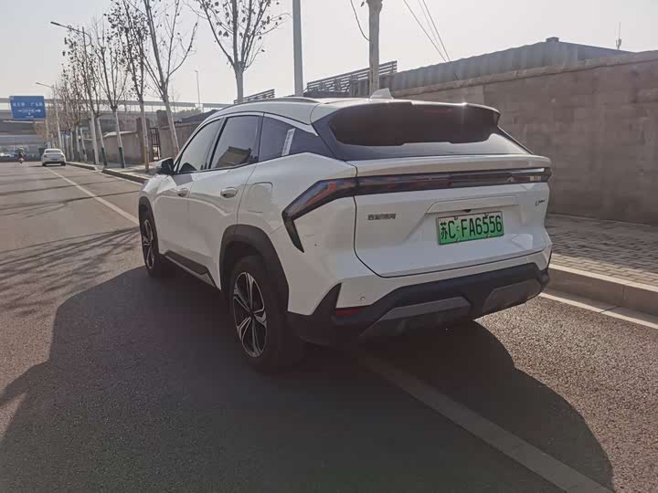 Фото 3 - Geely Galaxy L7