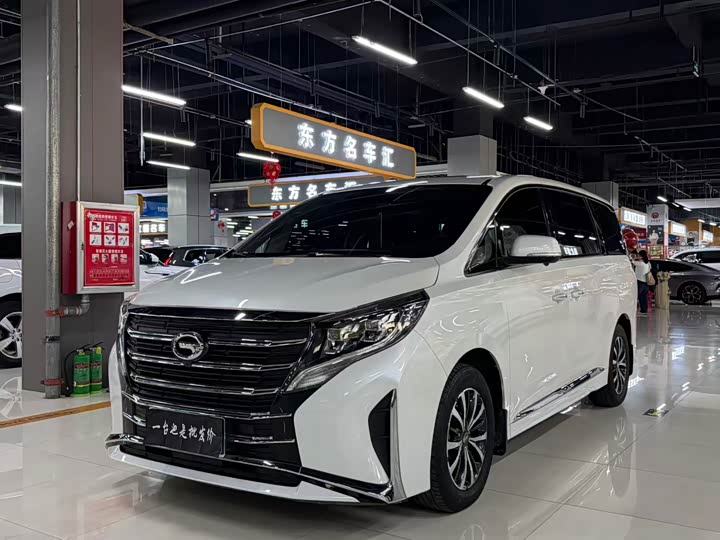 Фото 1 - GAC Trumpchi M8