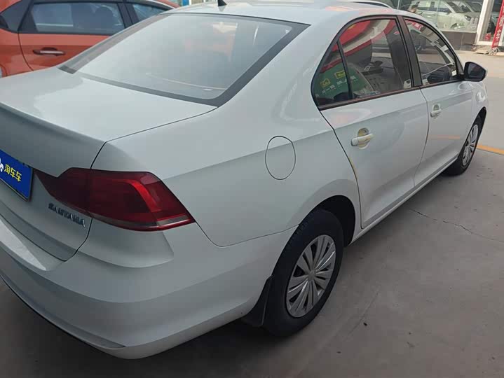 Фото 3 - Volkswagen Santana