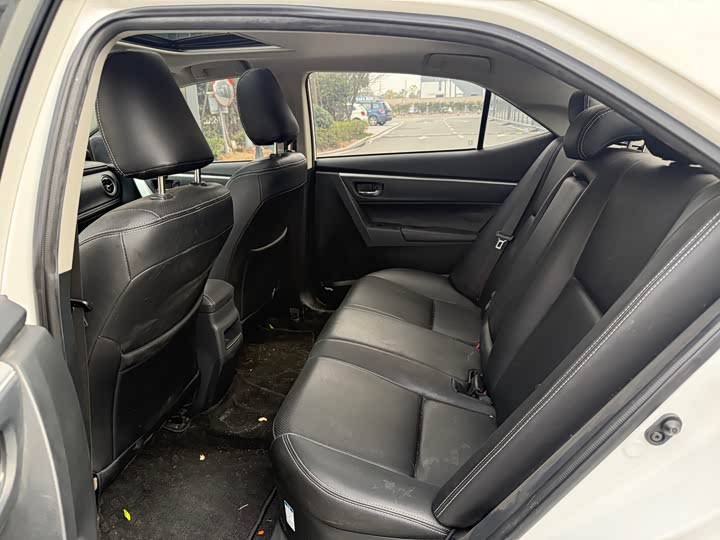 Фото 8 - Toyota Corolla Hybrid