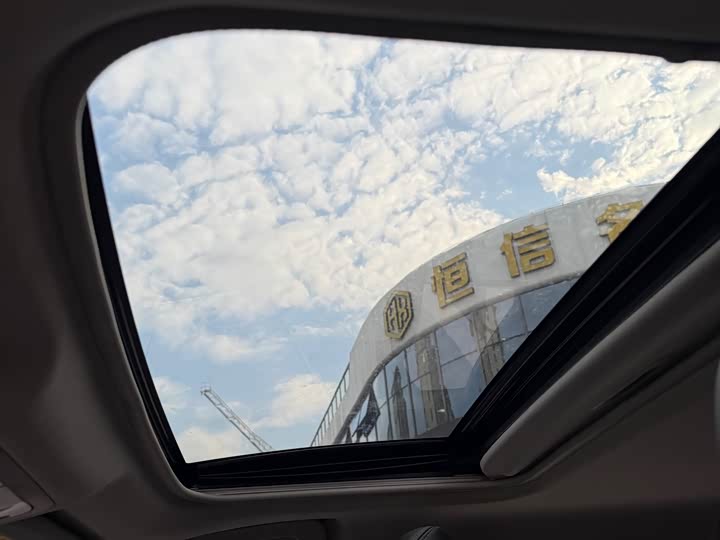 Фото 9 - Toyota Corolla Hybrid