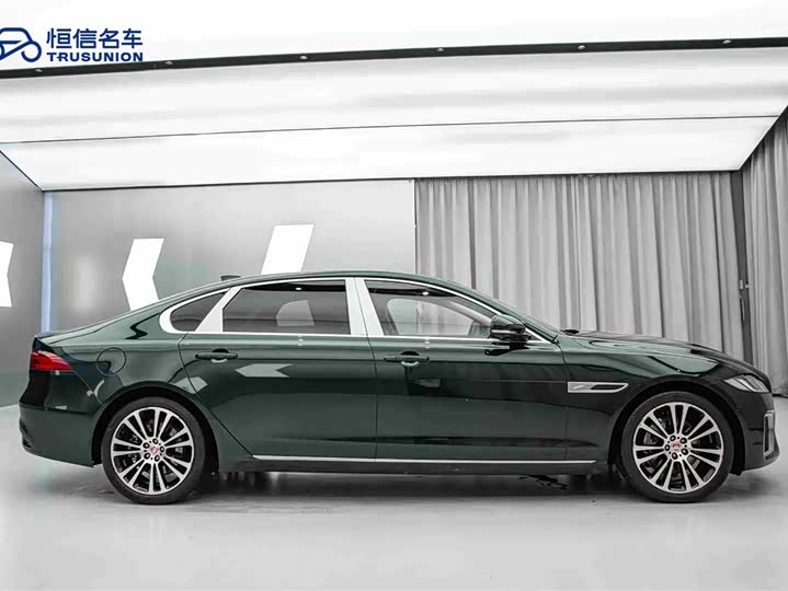 Фото 4 - Jaguar XF L