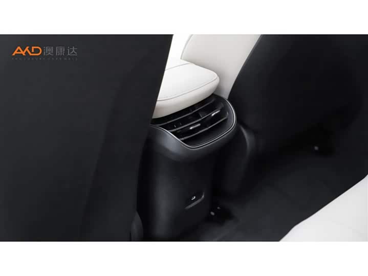 Фото 9 - Nio ET5T