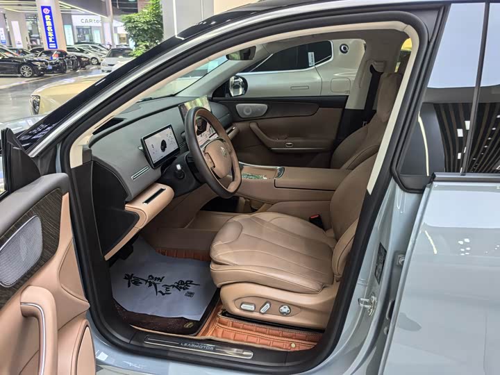 Фото 5 - Leapmotor C11