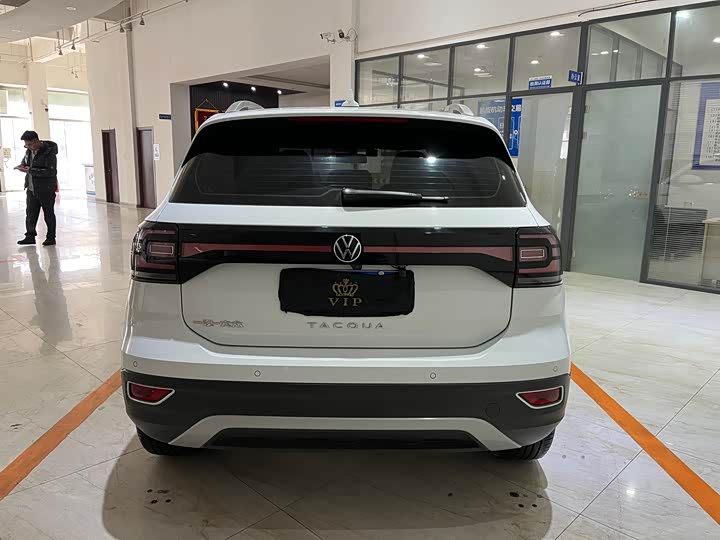 Фото 5 - Volkswagen Tacqua