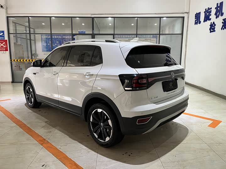 Фото 6 - Volkswagen Tacqua