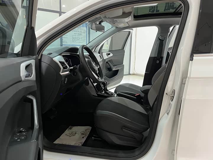 Фото 8 - Volkswagen Tacqua