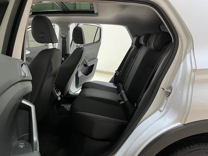 Фото 9 - Volkswagen Tacqua