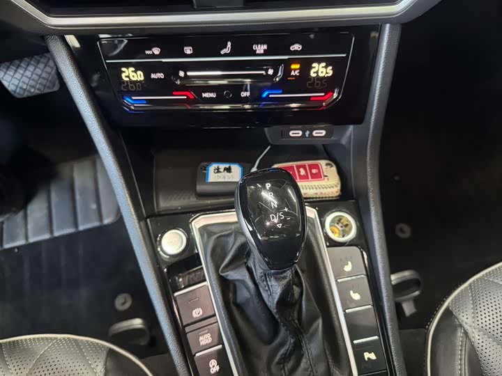 Фото 8 - Volkswagen Sagitar L