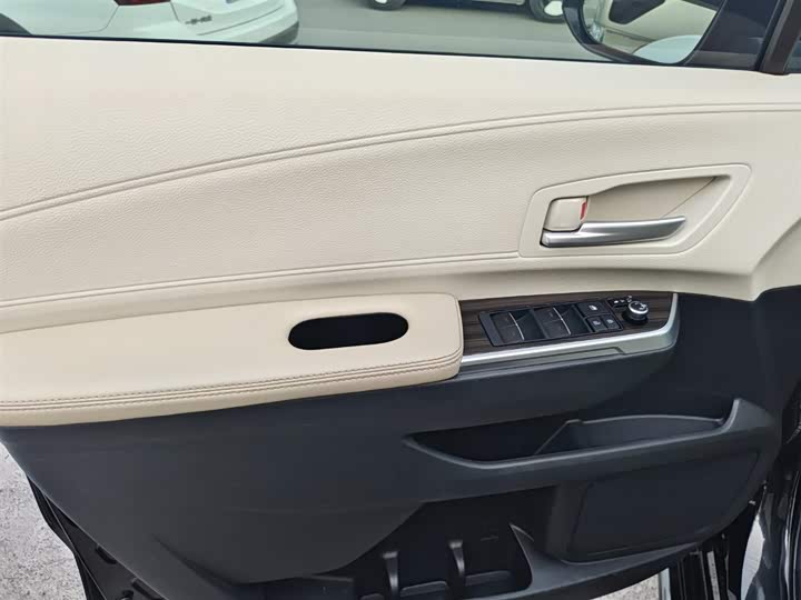 Фото 6 - Toyota Sienna