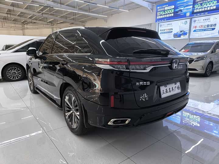 Фото 7 - Honda UR-V