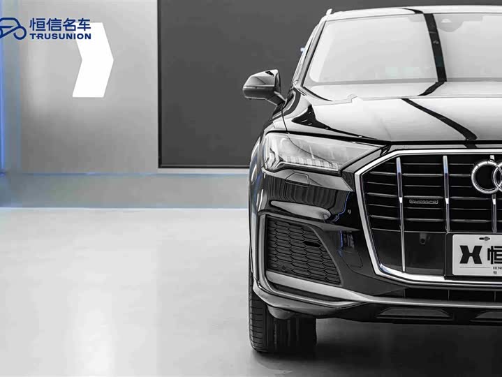 Фото 8 - Audi Q7