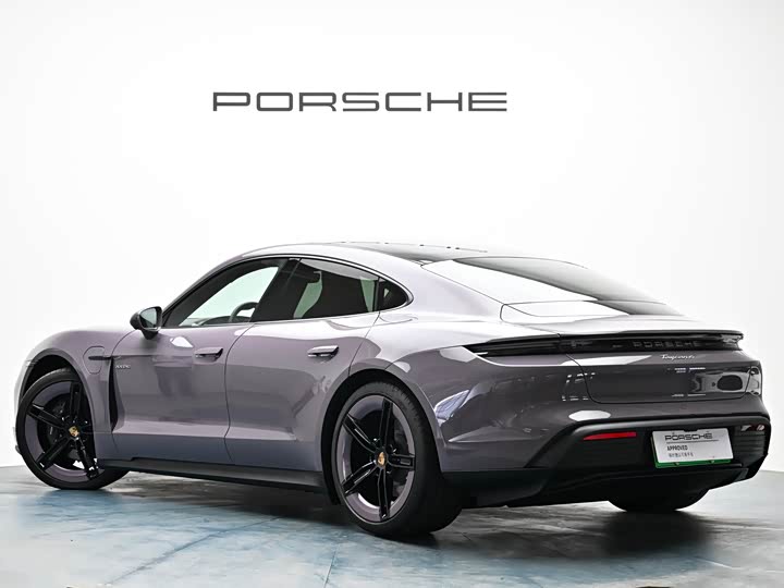 Фото 5 - Porsche Taycan