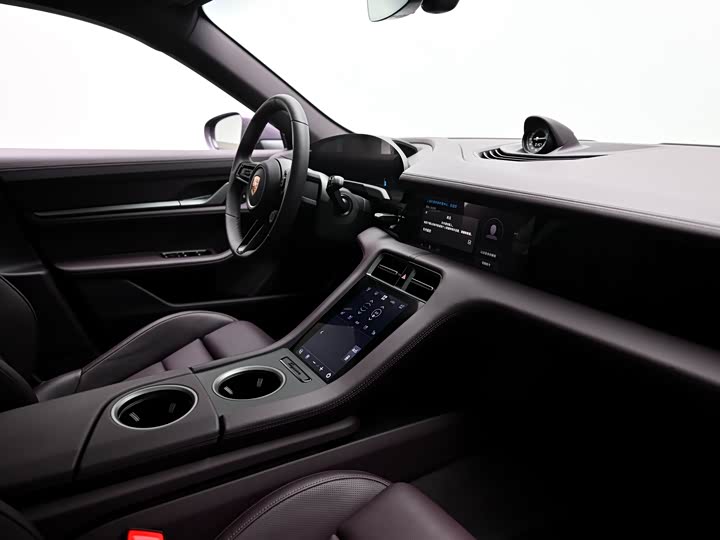 Фото 7 - Porsche Taycan