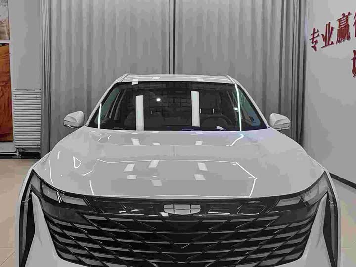 Zdjęcie 2 - Geely Atlas L