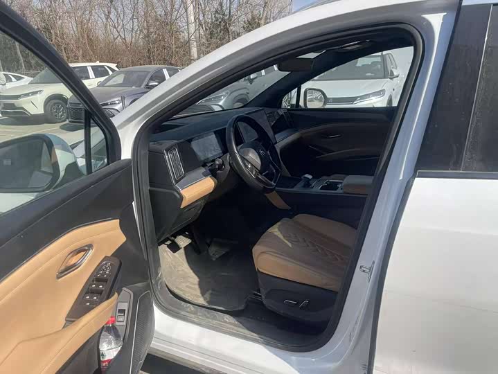 Фото 9 - BYD Song L DM-i Hybrid