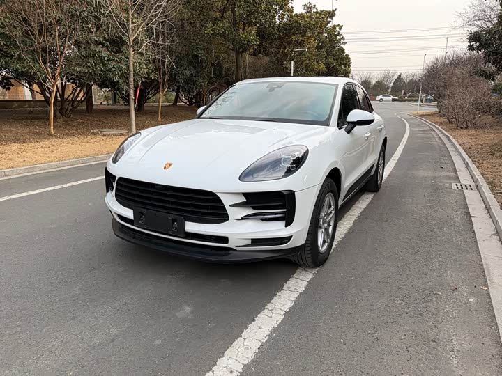 Фото 1 - Porsche Macan