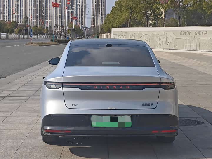 Фото 8 - Nissan N7
