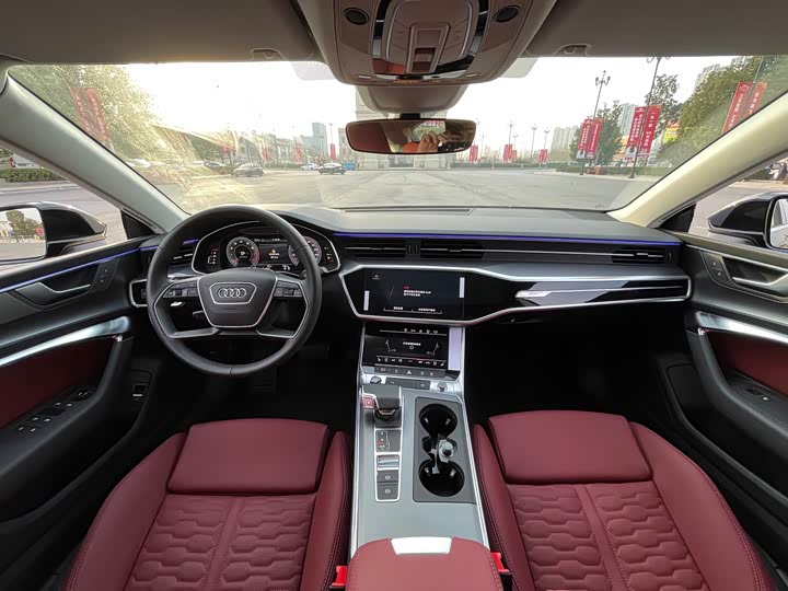 Фото 6 - Audi A7