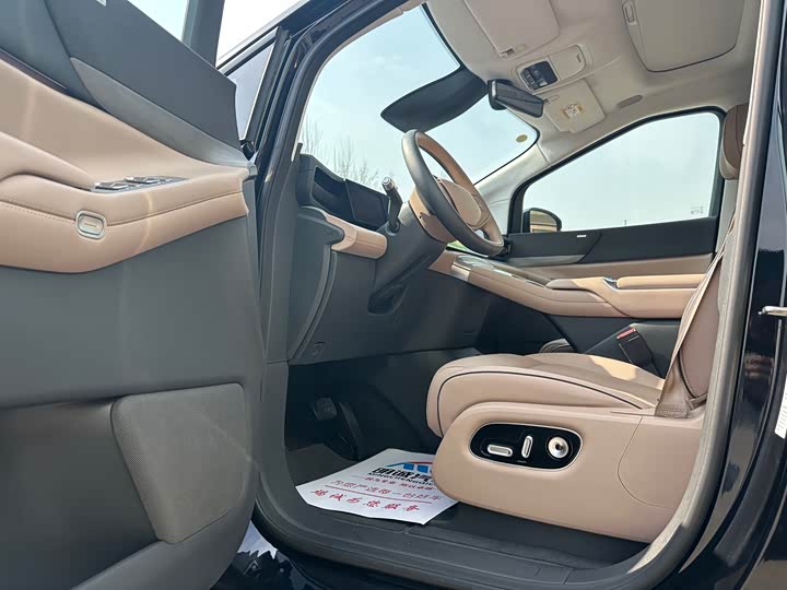 Фото 5 - XPeng X9