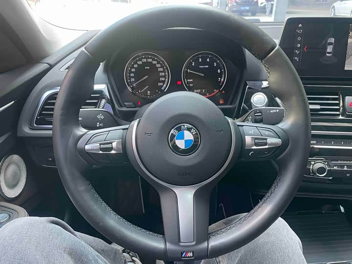 Фото 5 - BMW 1 Series