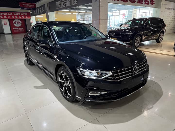 Фото 3 - Volkswagen Magotan