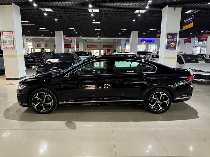 Фото 4 - Volkswagen Magotan