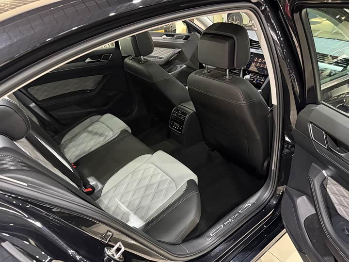 Фото 8 - Volkswagen Magotan