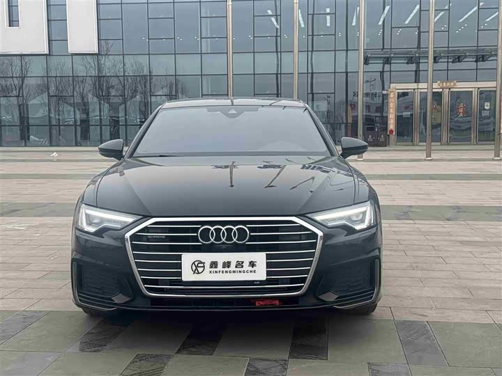 Фото 3 - Audi A6L