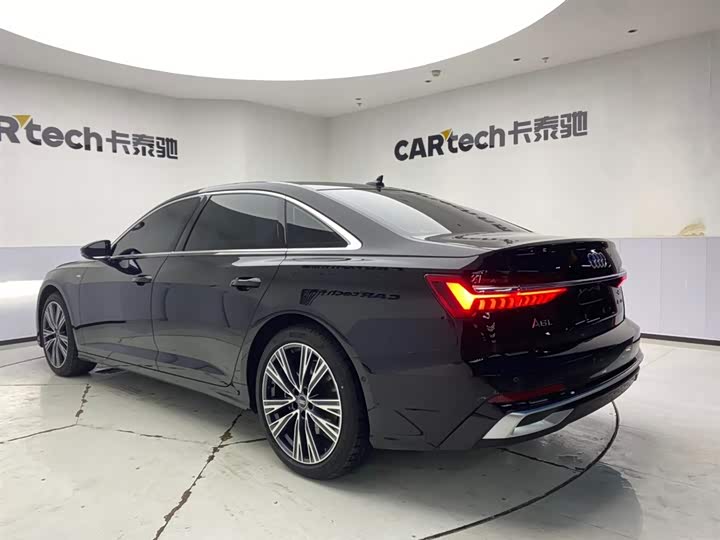 Фото 7 - Audi A6L