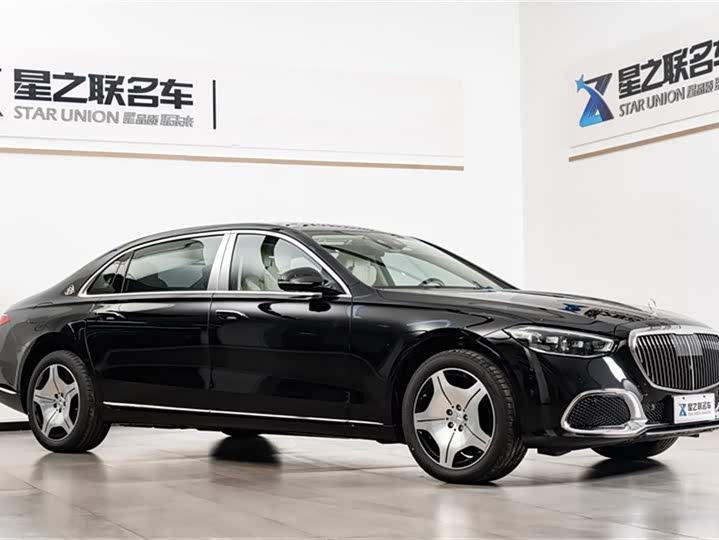 Photo 6 - Mercedes-Benz Maybach S-Class