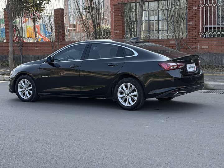 Фото 4 - Chevrolet Malibu XL