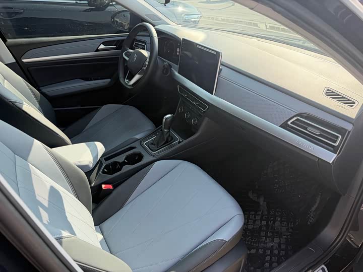 Фото 9 - Volkswagen Lavida