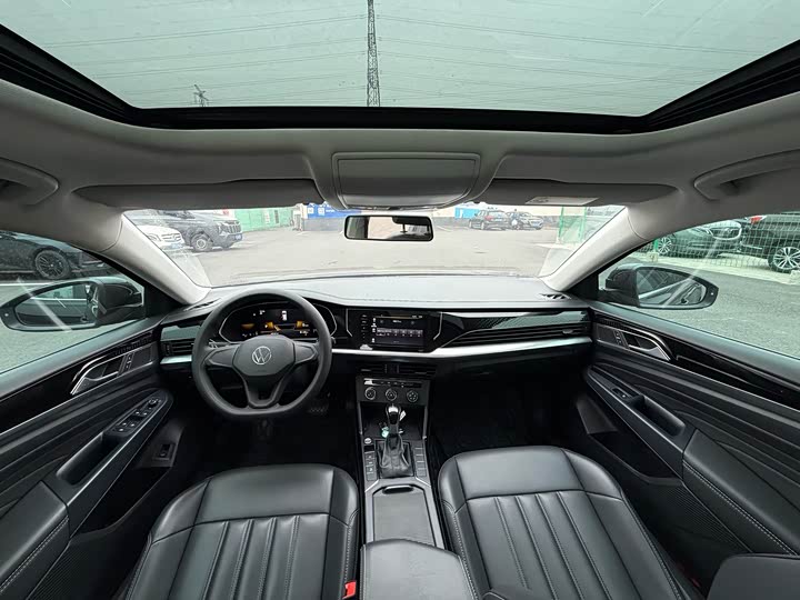 Фото 4 - Volkswagen Passat