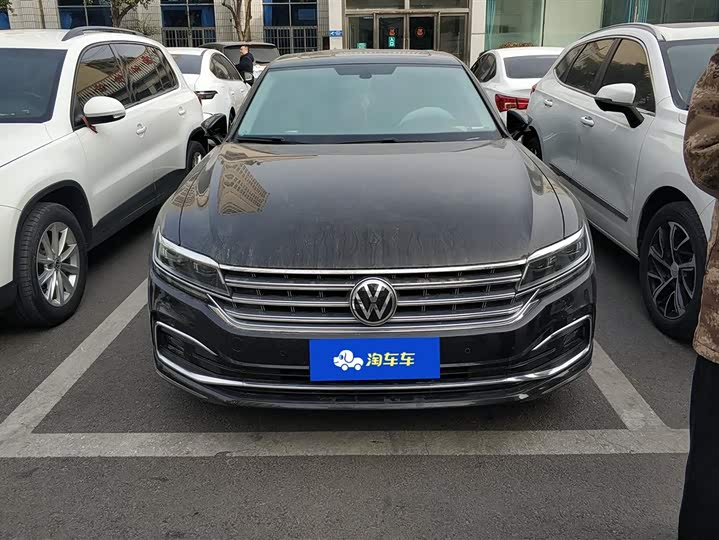 Фото 2 - Volkswagen Phideon