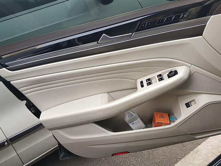 Фото 7 - Volkswagen Phideon