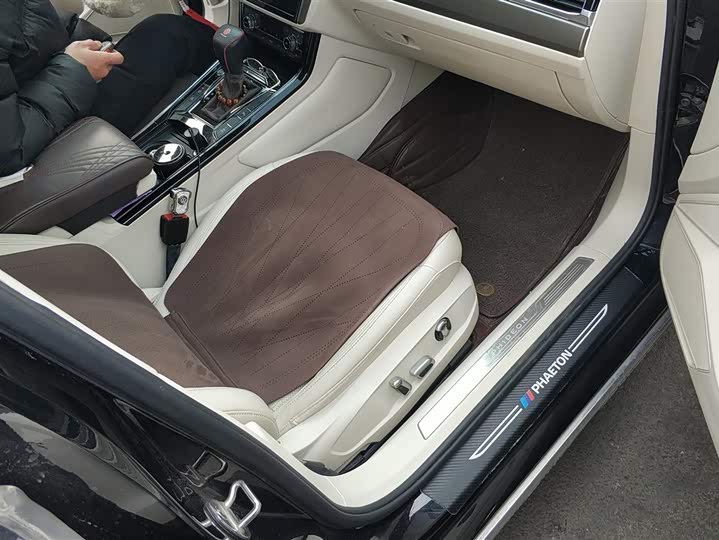 Фото 8 - Volkswagen Phideon