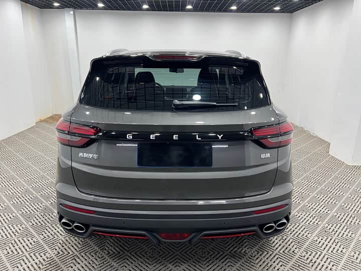 Фото 8 - Geely Coolray