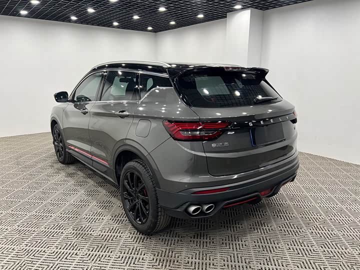 Фото 9 - Geely Coolray