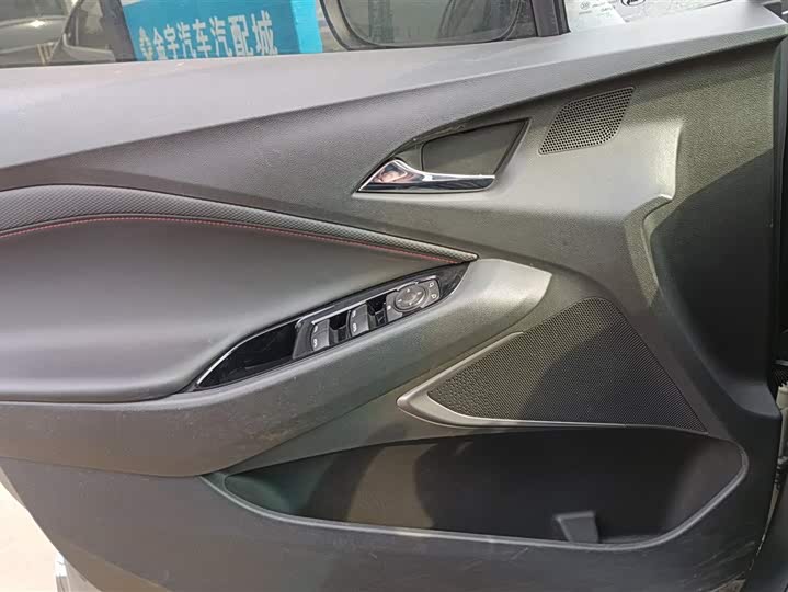 Фото 7 - Chevrolet Orlando